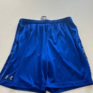Under armor loosefitting shorts